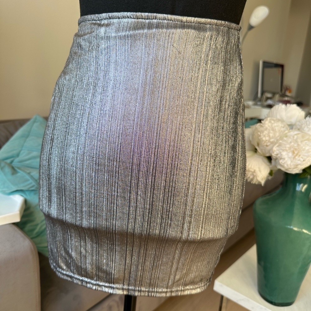 Metallic Mini Skirt - Picture 2 of 2